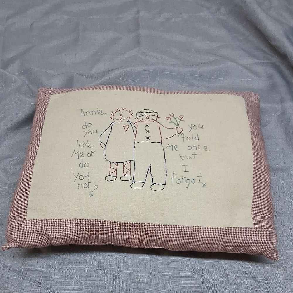 Cute Embroidered Pillow,‎ Featuring Raggedy Ann And Andy